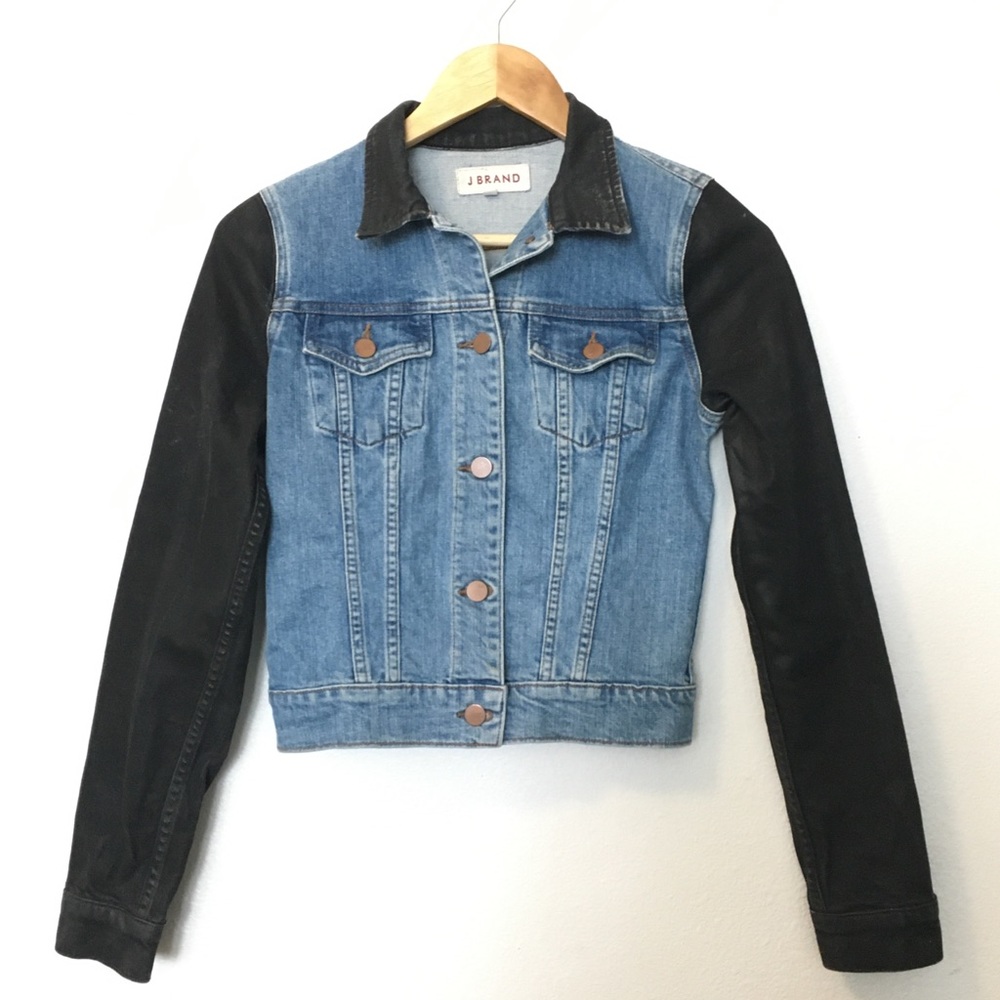 🌴J Brand denim jacket with black sleeves